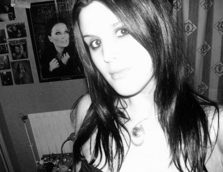black/white